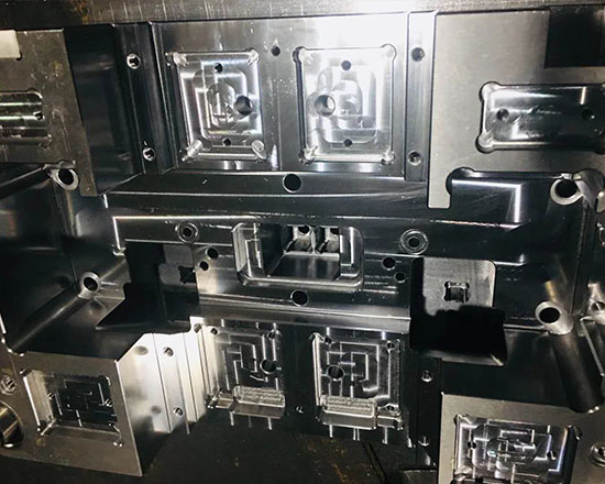 標準模具和非標模具